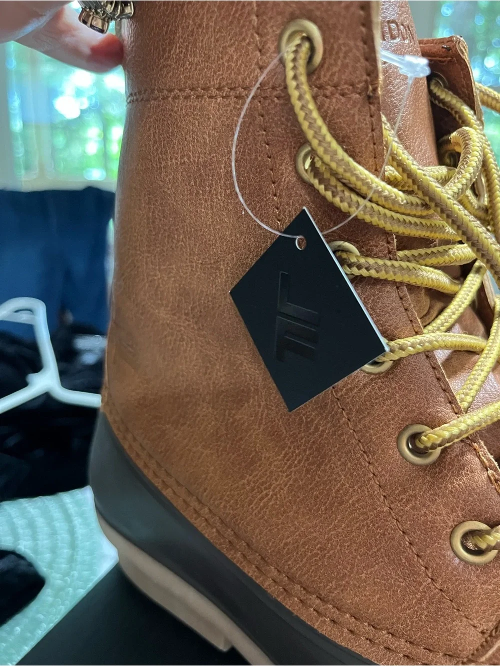 LONDON FOG Tan and Brown Leather Seth Memory Foam Waterproof Duck Boot 12 NIB
